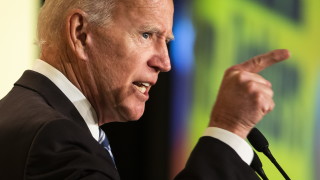 След близо две години на размисъл бившият вицепрезидент на САЩ