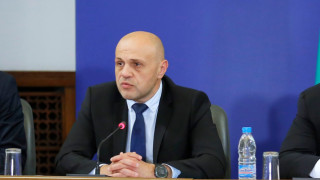"НДК гейт" не застрашава председателството, уверява Томислав Дончев