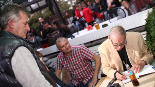 Вицепрезидентът на БФС Емил Костадинов уважи представянето на автобиографията на