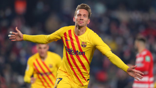 Нападателят на Барселона Люк де Йонг няма да напуска