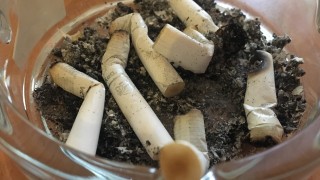 Икономическата комисия поряза промените в закона за пушенето предложени от