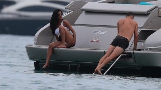 Григор Димитров отмаря в Сен Тропе с приятелката си Никол