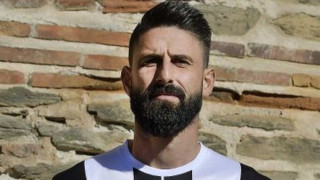 Димитър Илиев: На терена сме 11 срещу 11, чака ни паметна вечер