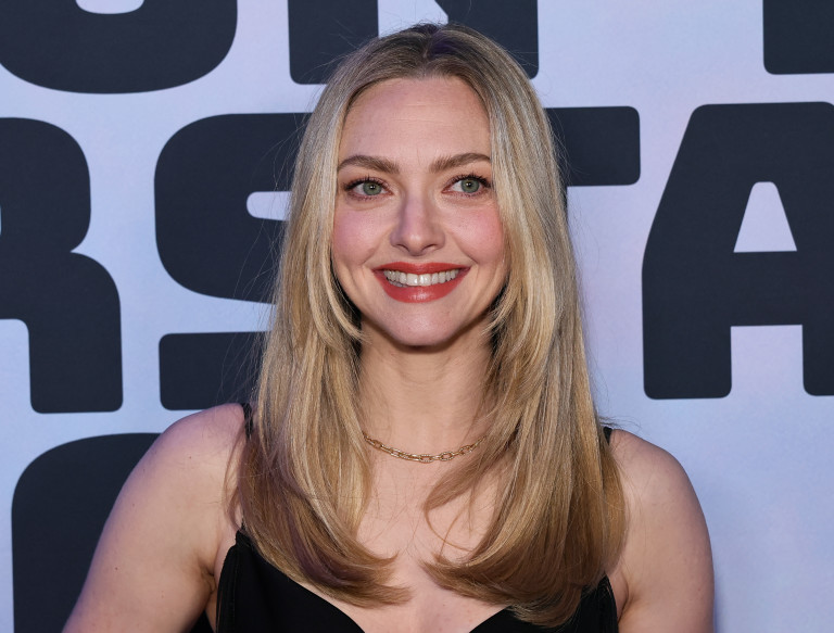 Аманда Сейфрид знае от дълго време що за човек е Харви