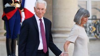 Чарлс Къшнър посланикът на САЩ във Франция е поискал разрешение да