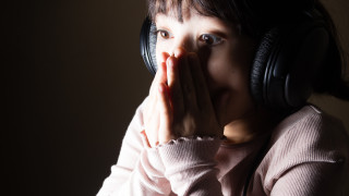 Европол: Пандемията е увеличила онлайн сексуалното насилие над деца