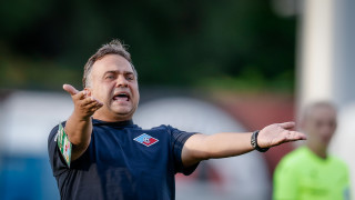 Почитателите на футбола в България все още говорят за загубата