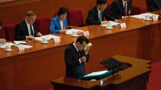 Китай очаква най ниския икономически растеж за близо три десетилетия Премиерът