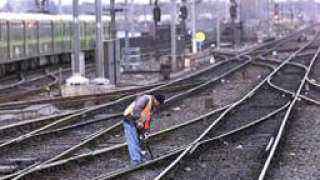 ЖП синдикатите искат ясни отговори за фалита на железницата