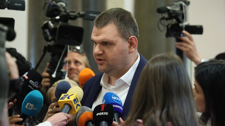 Ние виждаме много неща, но нека оценката я дадем на