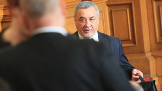 Валери Симеонов подхвърли за проверка и апартамент в "Драгалевци"