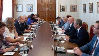 България ще продължи да подкрепя и развива връзките си с