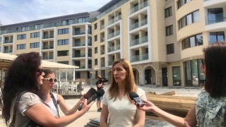 Министърът на туризма Николина Ангелкова препоръчва на Община Каварна спешно