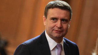 Председателят на Комисията за финансов надзор Бойко Атанасов е внесъл