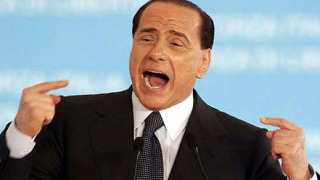 Берлускони плаща 3 милиона евро на бившата си
