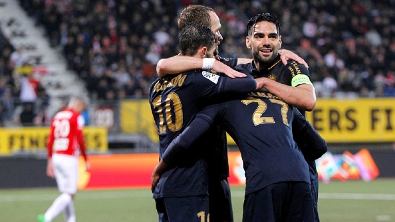 Според вестник ТутоСпорт, италианският Милан ще стане поредният отбор, който