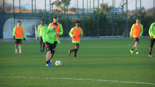 Тимът на Берое започна новата седмица с две тренировки и