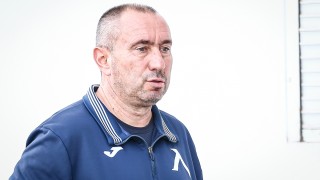 Треньорът на Левски Станимир Стоилов обяви преди мача със Славия
