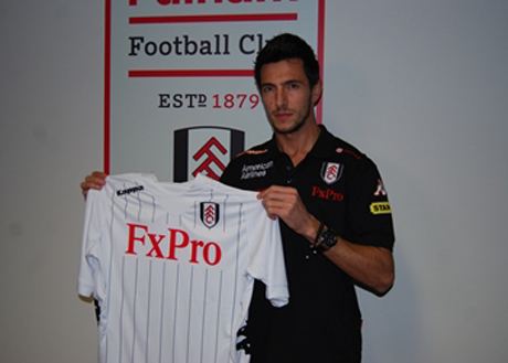 Фулъм взе „слепия кон" Манолев