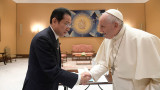  Папа Франциск и японският министър председател ще се борят за свят без нуклеарни оръжия 