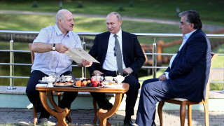 Лукашенко подкрепи среща Зеленски-Путин-Тръмп-Макрон-Мей-Меркел в Минск