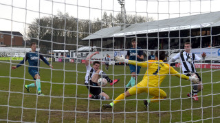 Отборът от шестото ниво на английския футбол Чорли елиминира втородивизионния