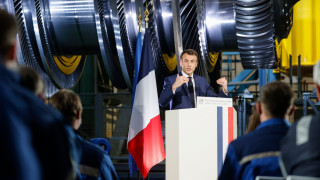 Френският президент Еманюел Макрон обяви на пресконференция в четвъртък че