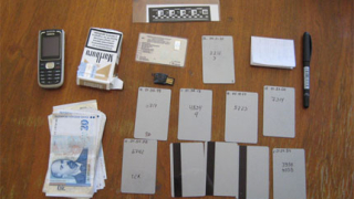 Разбиха престъпна група, изготвяла фалшиви банкови карти