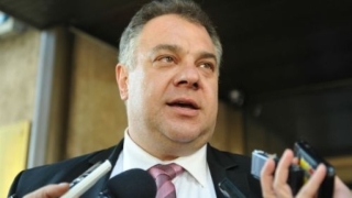 Поверяват електронното здравеопазване на зам.-министър Мирослав Ненков