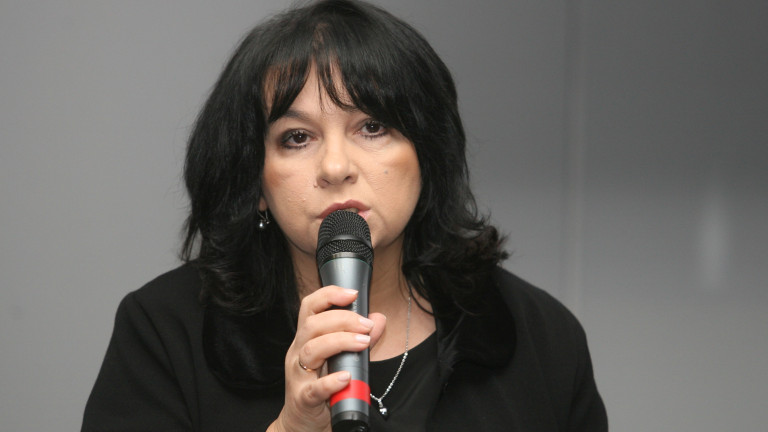 Теменужка Петкова подава оставка след сделката с ЧЕЗ