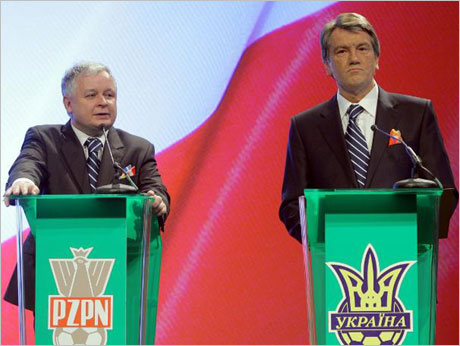 Полша и Украйна домакини на Евро 2012