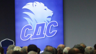 Прокремълският слугинаж в страната ни се бие до последната капка