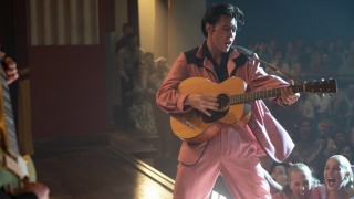 Колко Елвис Пресли има в Elvis