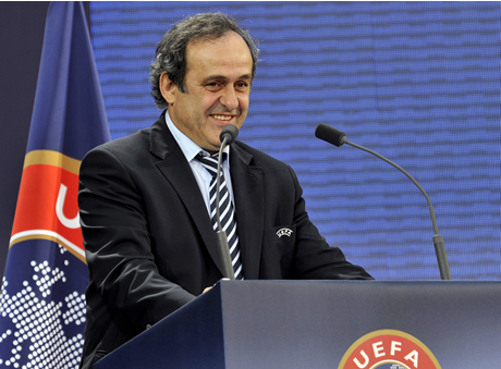Отстраненият за корупция Платини става президент на ФИФА
