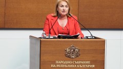 "Величие": Контрапротестът на "ДПС - Ново начало" се превърна в панаир на страха