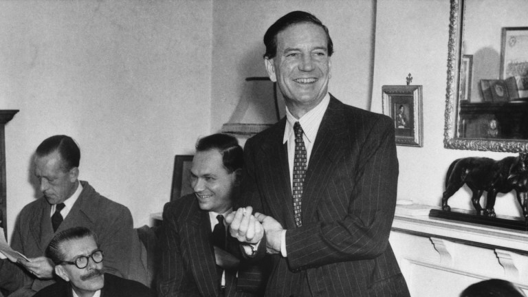 Публикуваха за първи път самопризнанията на легендарния шпионин Ким Филби