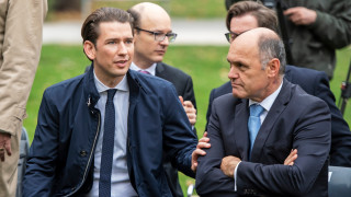 Канцлерът на Австрия Себастиан Курц ще бъде изправен пред вот