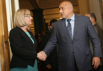Борисов принуден да прави коалиция на малцинството с реформаторите, те се дърпат