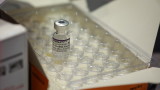  COVID-19 имунизацията на Pfizer можела единствено отчасти да защищава от Омикрон 