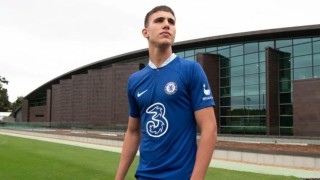 Полузащитникът на Интер Чезаре Касадеи подписа договор с Челси съобщава