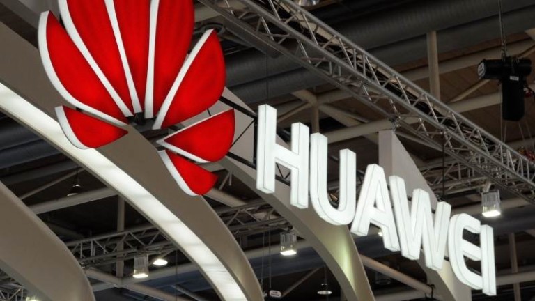 Huawei съди търговското министерство на САЩ