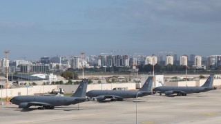 Американски самолет цистерна KC 135 се разби в Западен Ирак докато втори