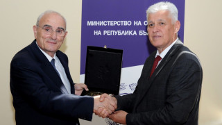 България ще обучава ливански военни