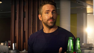 Райън Рейнолдс минава в нелегалност