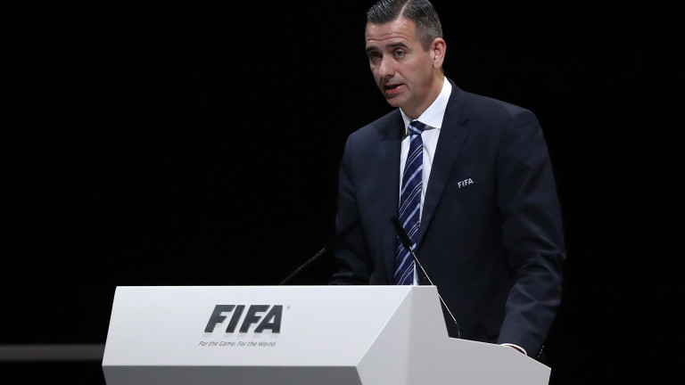 Чиновник от ФИФА ще трябва да се бръкне за 1 милион швейцарски франка