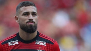 Бразилският защитник Лео Дуарте може да се счита за почти