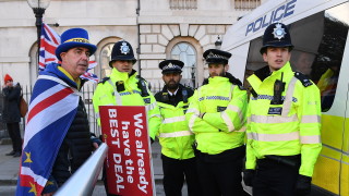 10 000 полицаи готови да реагират на протести за храна и лекарства след Брекзит