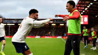 Ливърпул ще бъде без халфа Алекс Окслейд Чембърлейн по време на