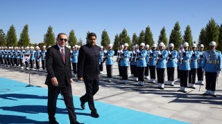 Ние вярваме в един нов различен многополюсен свят в който