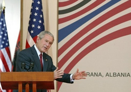 Буш: Време е за независимост на Косово
